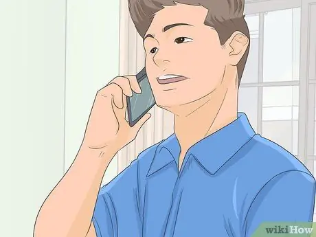 Не позволяйте другим животным использовать дверцу для домашних животных Шаг 12