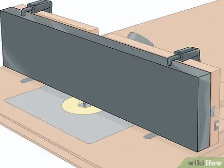 Вырезать скользящий ласточкин хвост. Шаг 10