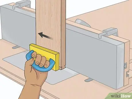 Вырезать скользящий ласточкин хвост. Шаг 14