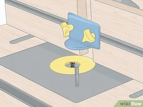 Вырезать скользящий ласточкин хвост. Шаг 9