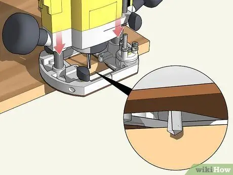 Вырезание канавок в дереве Шаг 3