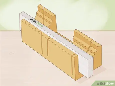 Вырезать плинтусы Шаг 4