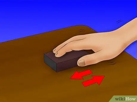 Нанесите Shellac Step 1