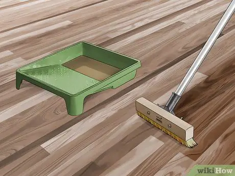 Нанесите Osmo Polyx Oil Step 9