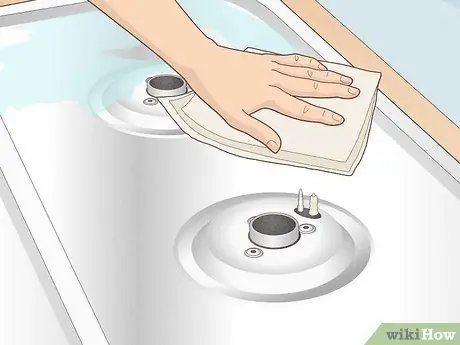 Держите газовую плиту в чистоте Шаг 7