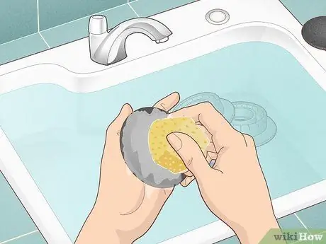 Держите газовую плиту в чистоте Шаг 9