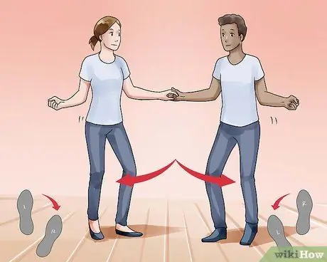 Традиционный танец Cumbia Colombiana Шаг 12