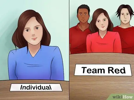 Сыграть в Trivial Pursuit Step 2