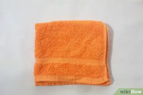 Сложите полотенца, шаг 1