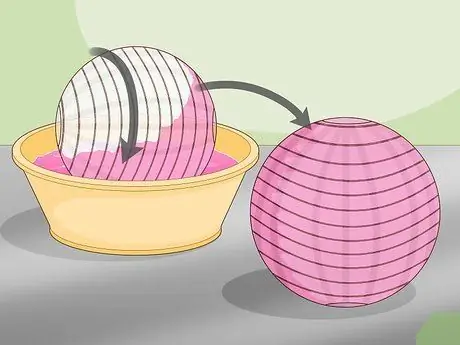 Красящие бумажные фонарики Шаг 12