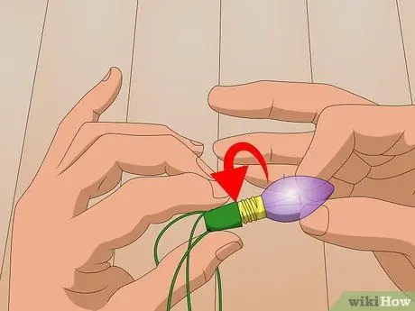 Заменить мертвые огни рождественской елки, шаг 3