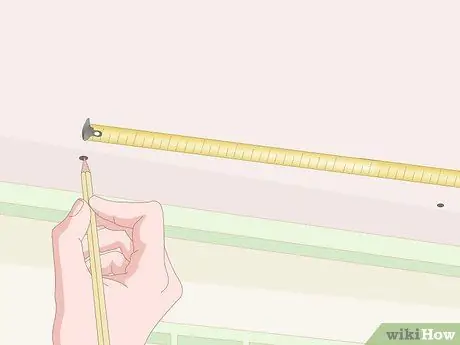 Вешать шторы на потолок Шаг 10