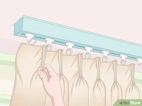 Вешать шторы на потолок Шаг 14