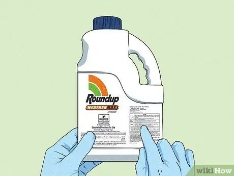 Избавьтесь от Roundup Weed Killer Шаг 1