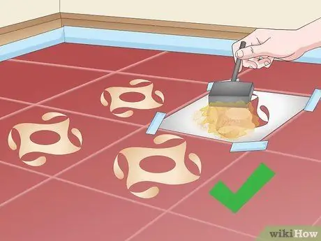 Покраска полов из плитки Шаг 12