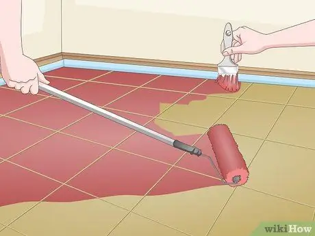 Покраска полов из плитки Шаг 9