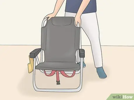 Закройте стулья Tommy Bahama Step 7
