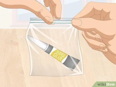Используйте Super Glue Step 13