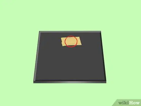 Вырезать отверстия в плитке для душевой кабины Шаг 13