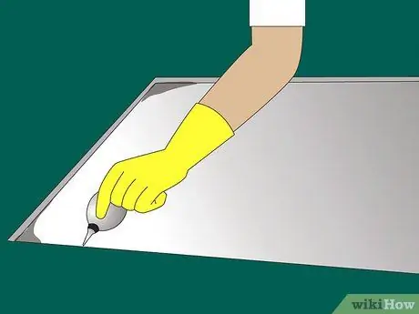 Удаление латексного резинового ковра и плиточного клея с цементного пола Шаг 8