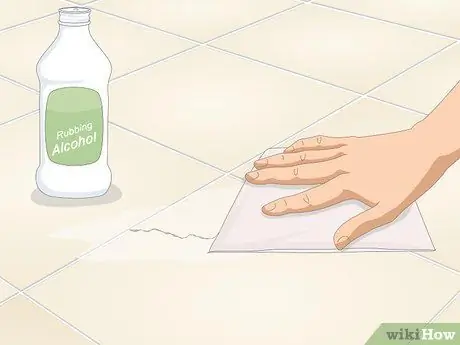 Ремонт треснувшей плитки на полу Шаг 2