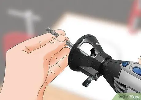 Резка плитки с помощью Dremel Step 9