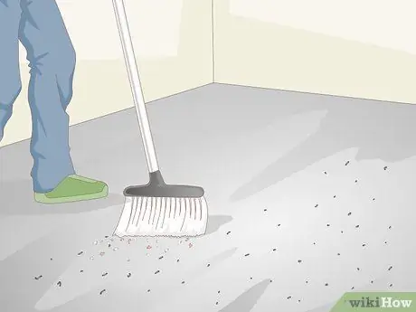 Укладка плитки и приклеивания шага 3