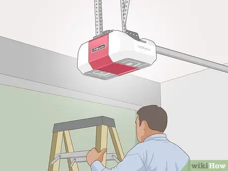 Сброс устройства открывания гаражных ворот Liftmaster Шаг 1