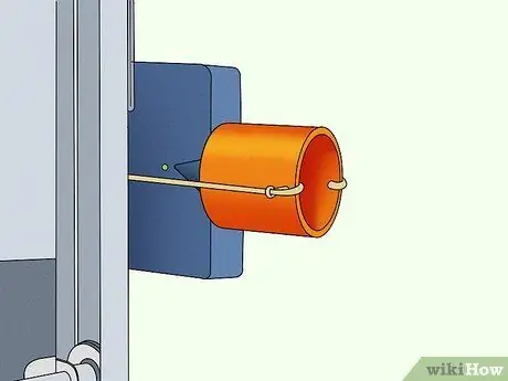 Закройте дверь гаража, когда солнце светит в глаза электроники Шаг 7