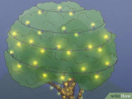 Украшаем уличное дерево Шаг 6
