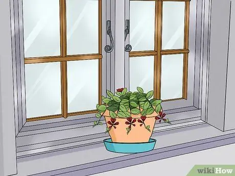 Уход за помадой, шаг 2