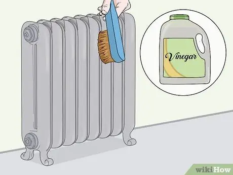 Очистите новый радиатор Шаг 12