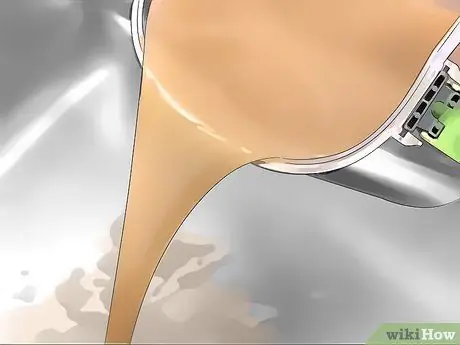 Используйте средство для чистки ковров Hoover. Шаг 13