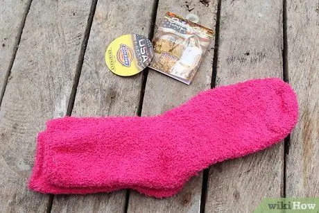 Создаем самодельный Swiffer из носков из синели. Шаг 4