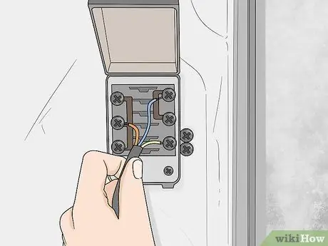 Подключите электрическую плиту Шаг 7