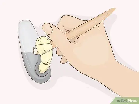 Повесьте шторы на крючки Command Step 13