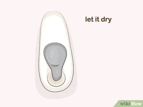 Повесьте шторы на крючки Command Step 16