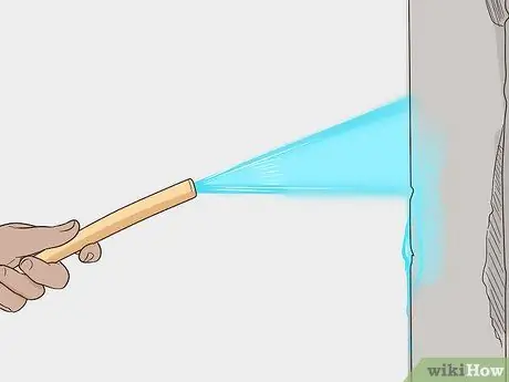 Очистка системы внешней изоляции и отделки (EIFS) Шаг 11