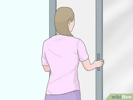 Откройте дверь тихо, шаг 12