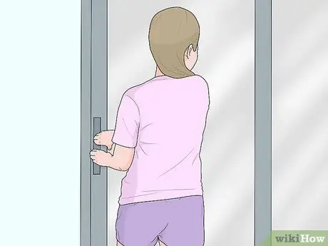 Откройте дверь тихо, шаг 8