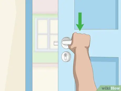 Закрой дверь тихо, шаг 1