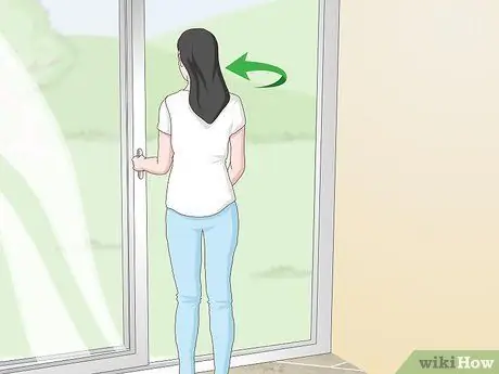 Закрой дверь тихо Шаг 9