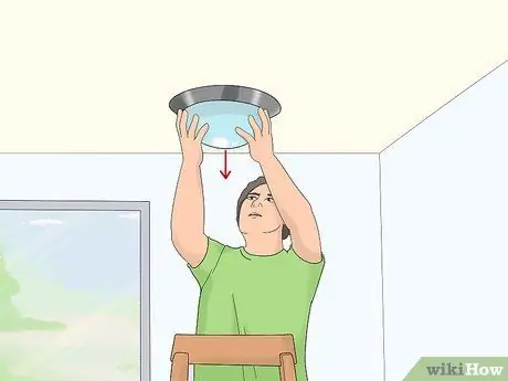 Повесьте пузырчатую лампу Нельсона Шаг 2