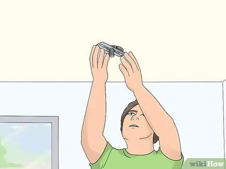 Повесьте пузырчатую лампу Нельсона Шаг 3