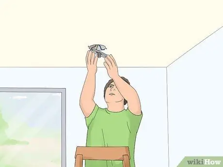 Повесьте пузырчатую лампу Нельсона Шаг 5