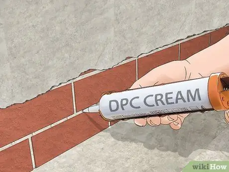 Лечить растущую влажность Шаг 4