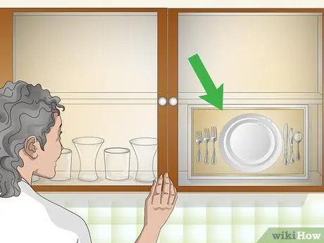 Украшаем кухонные шкафы стеклянными дверцами Шаг 1