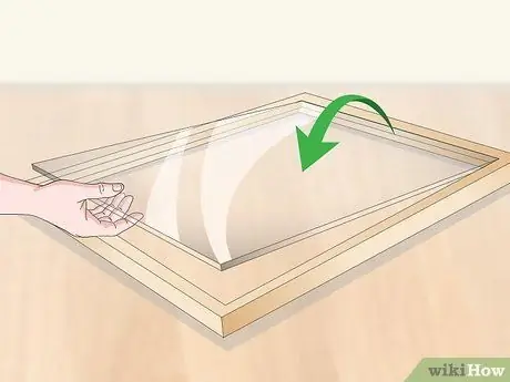 Украшаем кухонные шкафы стеклянными дверцами Шаг 14