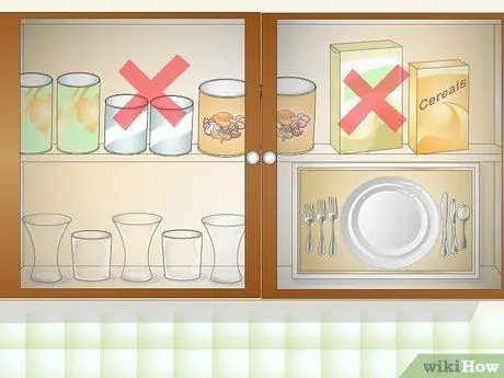 Украшаем кухонные шкафы стеклянными дверцами Шаг 2