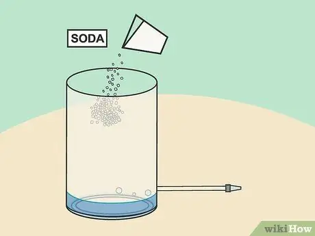 Очистите пластиковый резервуар для воды Шаг 7 Очистите пластиковый резервуар для воды Шаг 7